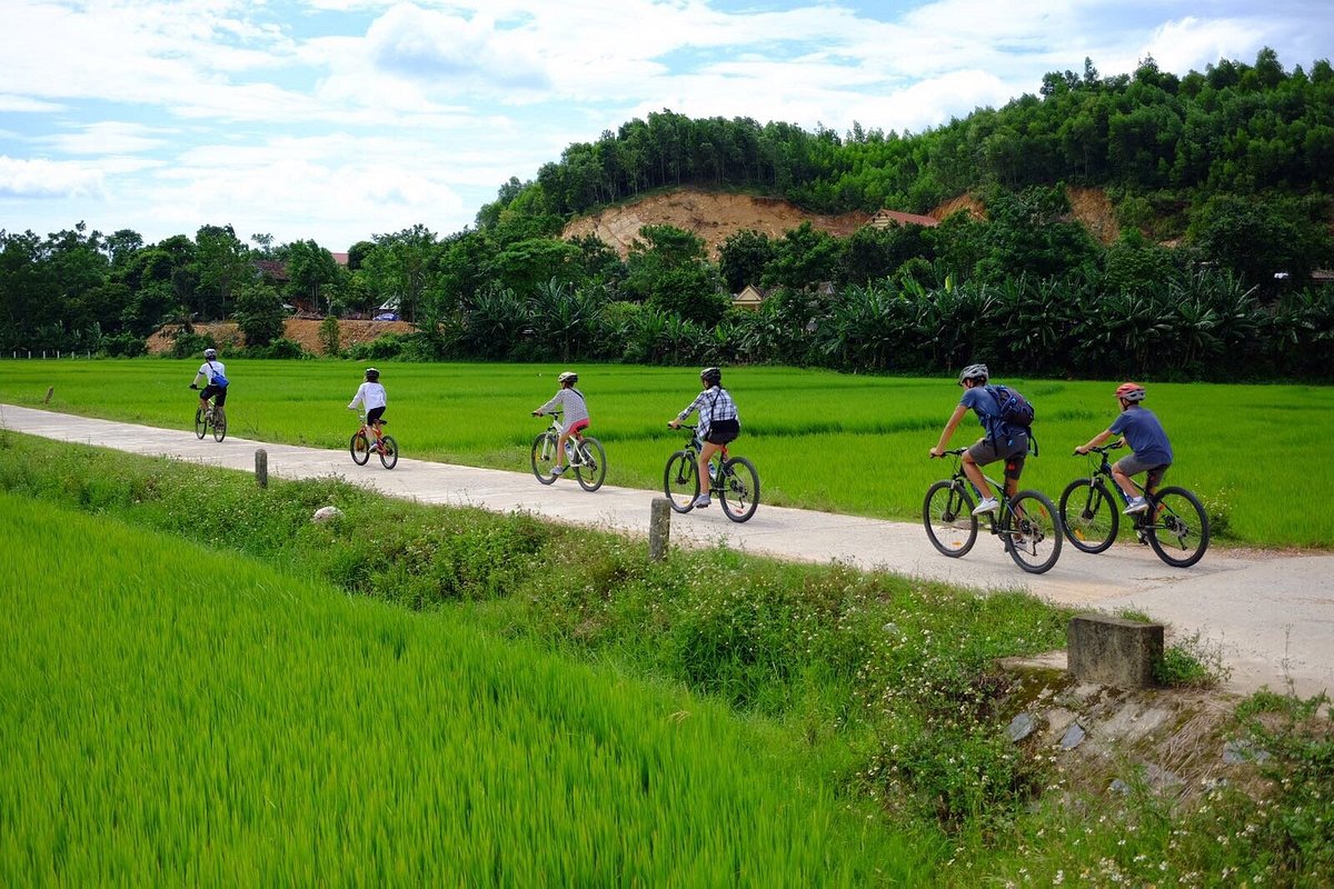 phong-nha-adventure-cycling